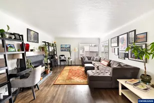 1336 NE Evans St, McMinnville, OR 97128 - Photo 12