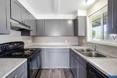 1710 Dearborn Av NE, Keizer, OR 97303 - Photo 14