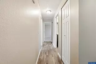 1710 Dearborn Ave NE, Keizer, OR 97303 - Photo 18