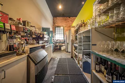 442 1st St W, Albany, OR 97321 - Photo 16