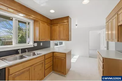 980 NW Conifer Bl, Corvallis, OR 97330 - Photo 10