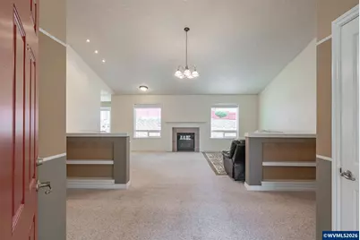 652 NW Jasper St, Dallas, OR 97338 - Photo 4
