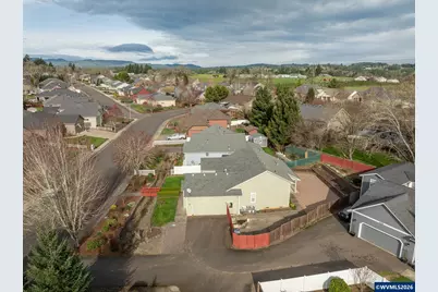 652 NW Jasper St, Dallas, OR 97338 - Photo 36