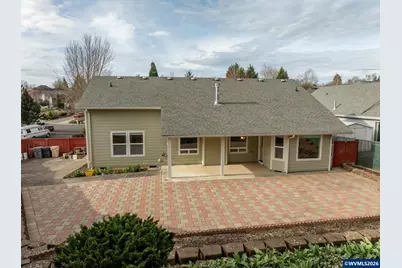 652 NW Jasper St, Dallas, OR 97338 - Photo 32