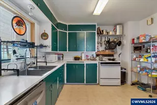 465 SW Oakdale Ave, Dallas, OR 97338 - Photo 12