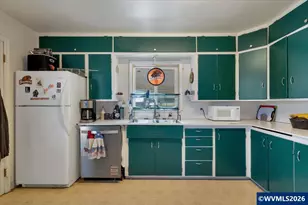 465 SW Oakdale Ave, Dallas, OR 97338 - Photo 10