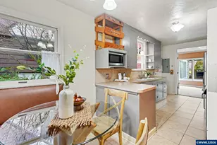 2415 Cottage St SE, Salem, OR 97302 - Photo 10