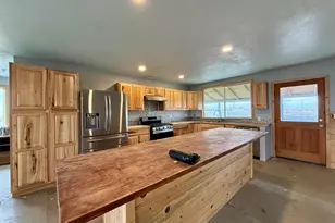 61687 Lawen Rd, Burns, OR 97720 - Photo 14