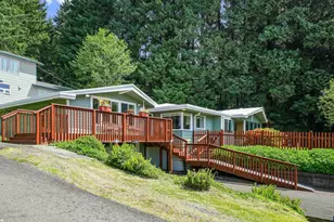 2341 NE 35th St, Lincoln City, OR 97367 - Photo 2