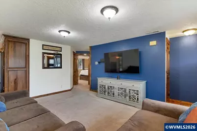 910 N 8th St, Aumsville, OR 97325 - Photo 8