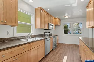 1980 17th St NE, Salem, OR 97301 - Photo 14