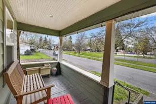 352 21st Av NE, Salem, OR 97301 - Photo 4