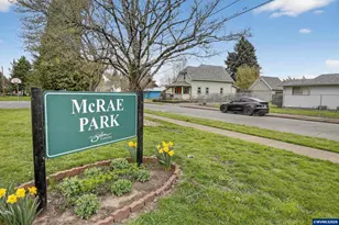 352 21st Av NE, Salem, OR 97301 - Photo 36