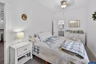 352 21st Av NE, Salem, OR 97301 - Photo 18