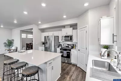 365 Himalaya St NE, Salem, OR 97301 - Photo 14