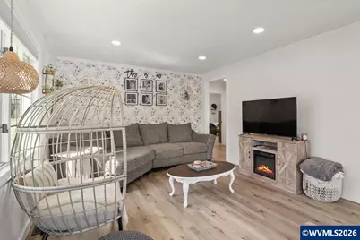 1039 N 4th Av, Stayton, OR 97383 - Photo 6