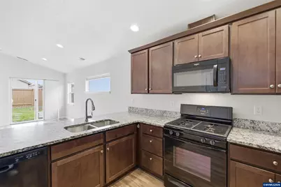 1621 SE Osoberry St, Dallas, OR 97338 - Photo 18