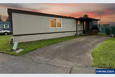 2400 SE Stratus Av #36, McMinnville, OR 97128 - Photo 2