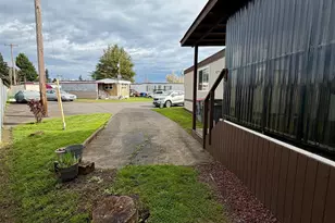 2400 SE Stratus Av, McMinnville, OR 97128 - Photo 26