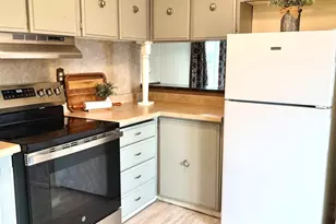 2400 SE Stratus Av, McMinnville, OR 97128 - Photo 4