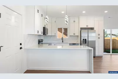 141 NE D St, Willamina, OR 97396 - Photo 8