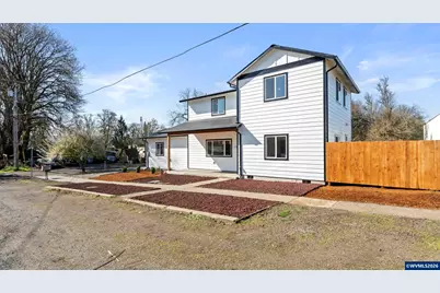 141 NE D St, Willamina, OR 97396 - Photo 2