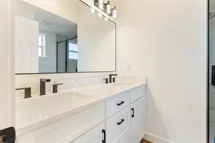 141 NE D St, Willamina, OR 97396 - Photo 20