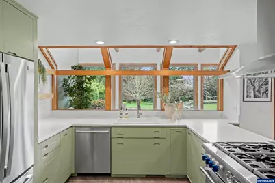 5441 NW Belhaven Dr, Corvallis, OR 97330 - Photo 16