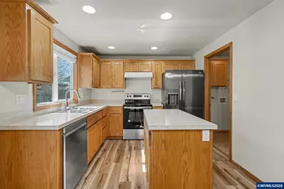 4444 Leafwood Av NE, Salem, OR 97305 - Photo 16
