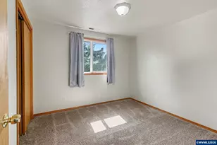 4444 Leafwood Ave NE, Salem, OR 97305 - Photo 32