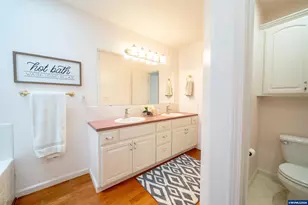 312 SW Cascade Meadow Dr, Sublimity, OR 97385 - Photo 18