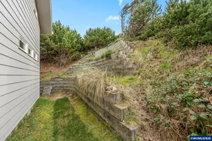 1068 NW 6th Ct, Lincoln City, OR 97367 - Photo 48