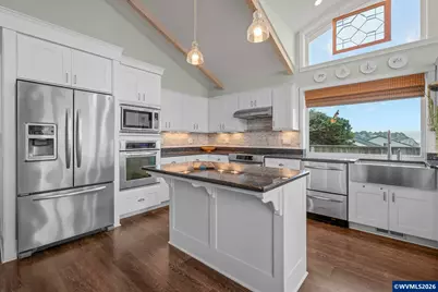 1068 NW 6th Ct, Lincoln City, OR 97367 - Photo 16
