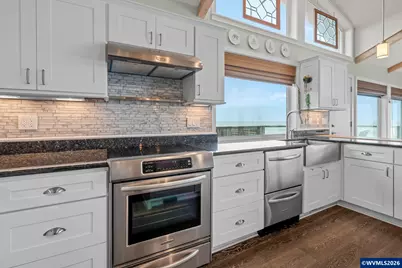 1068 NW 6th Ct, Lincoln City, OR 97367 - Photo 20