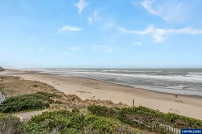 1068 NW 6th Ct, Lincoln City, OR 97367 - Photo 44