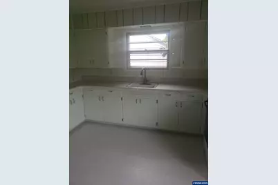 855 SE Clay St, Albany, OR 97322 - Photo 4