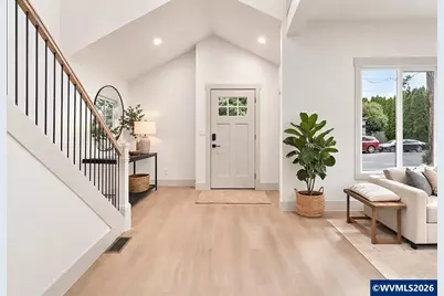 437 NE Fargo St, Portland, OR 97212 - Photo 2