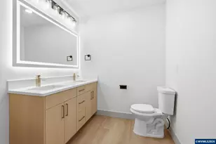 437 NE Fargo St, Portland, OR 97212 - Photo 20