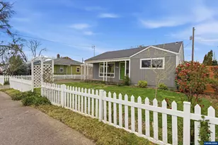 1860 Capitol St SE, Salem, OR 97302 - Photo 4