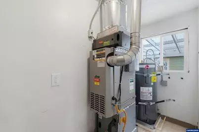 1860 Capitol St SE, Salem, OR 97302 - Photo 18