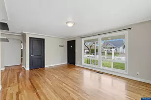 1860 Capitol St SE, Salem, OR 97302 - Photo 10