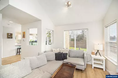 521 Carla Ct SE, Salem, OR 97302 - Photo 4