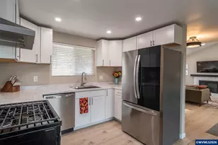 10 Carmel Ct, Roseburg, OR 97471 - Photo 6