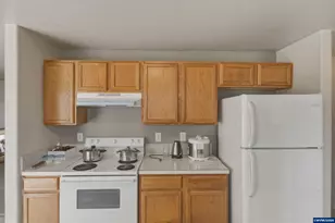 1298 Kees St, Lebanon, OR 97355 - Photo 14