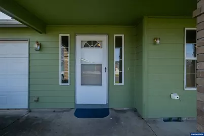 1298 Kees St, Lebanon, OR 97355 - Photo 10