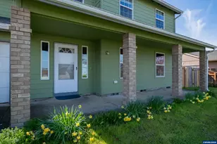 1298 Kees St, Lebanon, OR 97355 - Photo 8