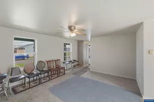 1298 Kees St, Lebanon, OR 97355 - Photo 32