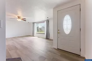 38255 Robinson Dr, Scio, OR 97374 - Photo 6