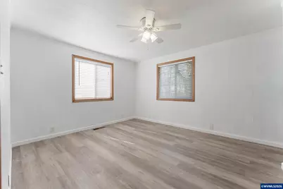 38255 Robinson Dr, Scio, OR 97374 - Photo 18