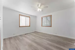 38255 Robinson Dr, Scio, OR 97374 - Photo 18